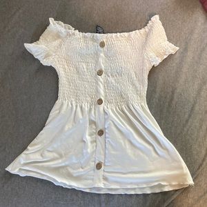 White ruched buttoned blouse